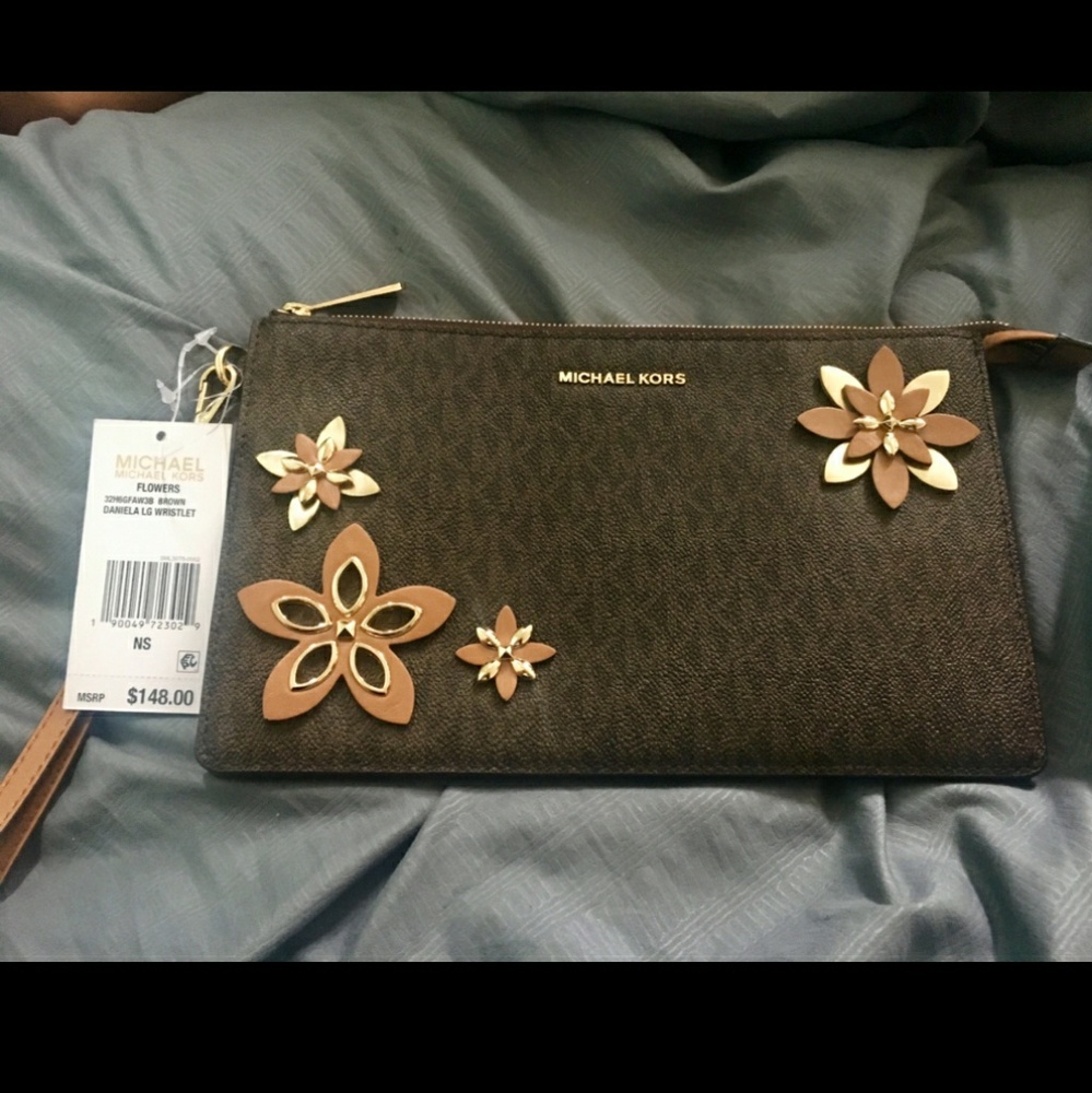 Michael Kors Purse - Picture 1 of 1